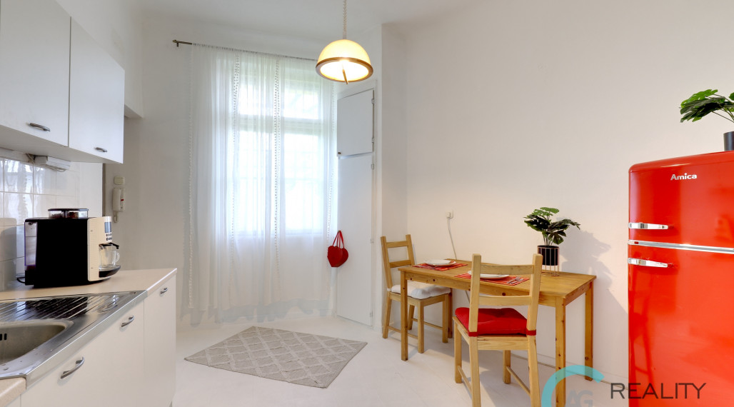 AG reality I PREDANÝ   priestranný 1-izbový byt blízko centa mesta