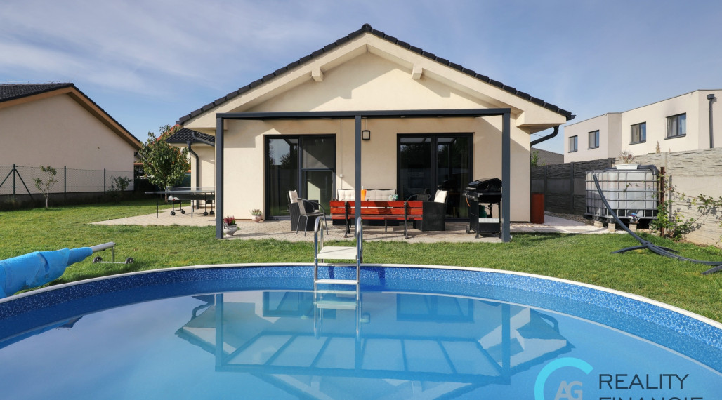 AG REALITYI NA PREDAJ NOVOSTAVBA - priestranný 4 izb rodinný dom bungalov