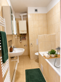 AG REALITY I NA PREDAJ 2 IZB.BYT S PARKOVACÍM MIESTOM  ČIAST. ZARIADENÝ -HVIEZDNA UL. - fotografia 3