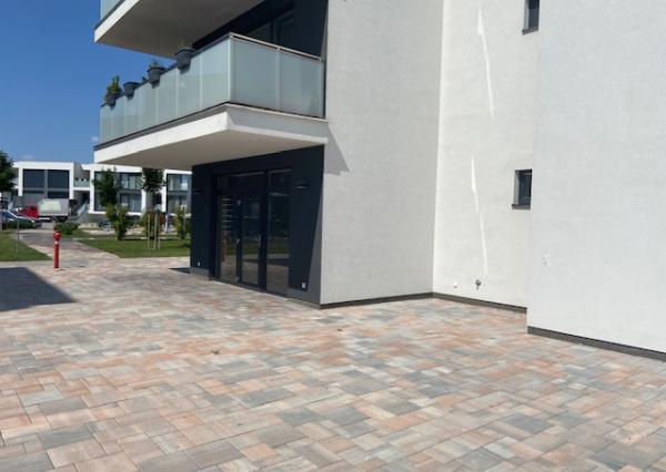 AG REALITY I na prenájom atraktívne obchodné a kancelárske priestory na námesti v Green Village-Dunajská Lužná