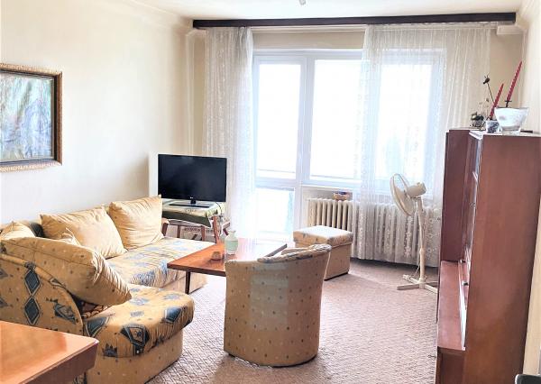 AG REALITY I Na predaj 2,5 izbový byt na rekonštrukciu podľa Vašich predstáv - Martinčeková ul.