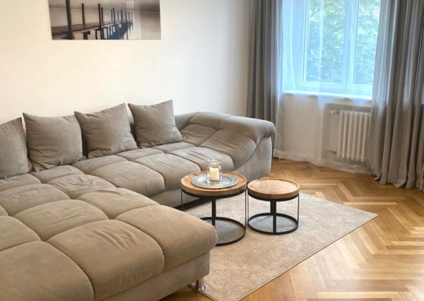 AG reality I REZERVOVANÉ  kompletne zariadený 2-izbový byt na Súťažnej ul.