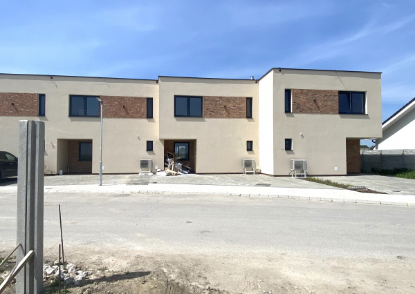 AG reality I na predaj novostavba 4 izb BYT  -mezonet Nová Dedinka