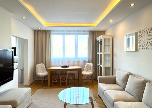 AG REALITYI NA PRENÁJOM KOMPLETNE ZARIADENÝ 3I. BYT PRI OC RETRO