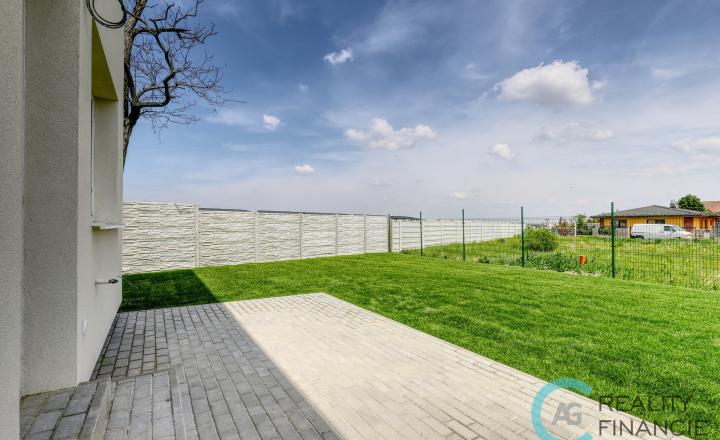 AG reality I PREDANÝ   POSLEDNÝ - 5 izb RD -mezonet  Miloslavov - fotografia 13