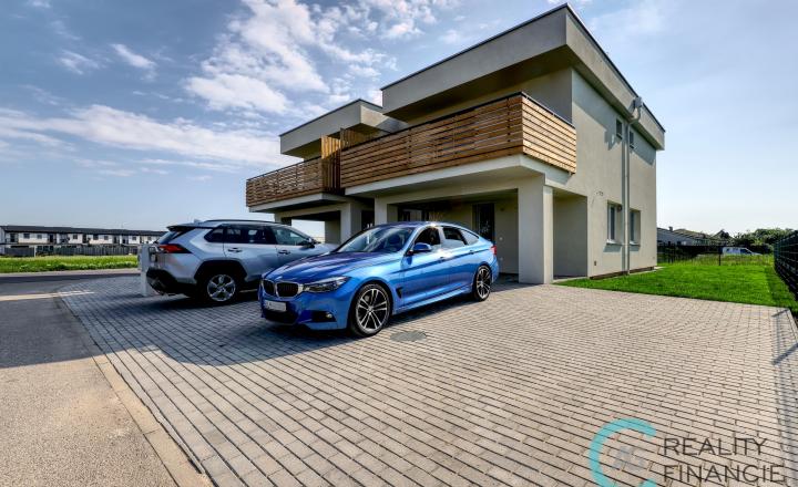 AG reality I PREDANÝ   POSLEDNÝ - 5 izb RD -mezonet  Miloslavov - fotografia 17