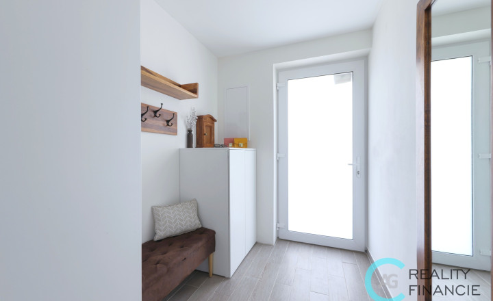 AG REALITYI PREDANÝ   NOVOSTAVBA - priestranný 4 izb rodinný dom bungalov - fotografia 14