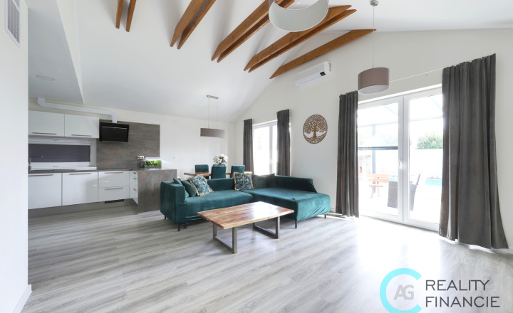 AG REALITYI PREDANÝ   NOVOSTAVBA - priestranný 4 izb rodinný dom bungalov - fotografia 10