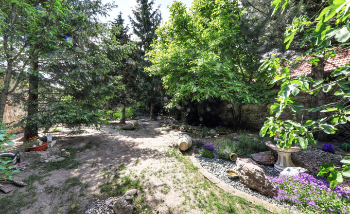 AG REALITY I NA PREDAJ EXKLUZÍVNY  5-IZ. ROD. DOM S JEDINEČNOU ZÁHRADOU V SRDCI LIMBACHU - fotografia 29