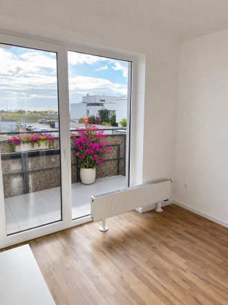 AG REALITY I NA PREDAJ 2 IZB.BYT S PARKOVACÍM MIESTOM  ČIAST. ZARIADENÝ -HVIEZDNA UL. - fotografia 8